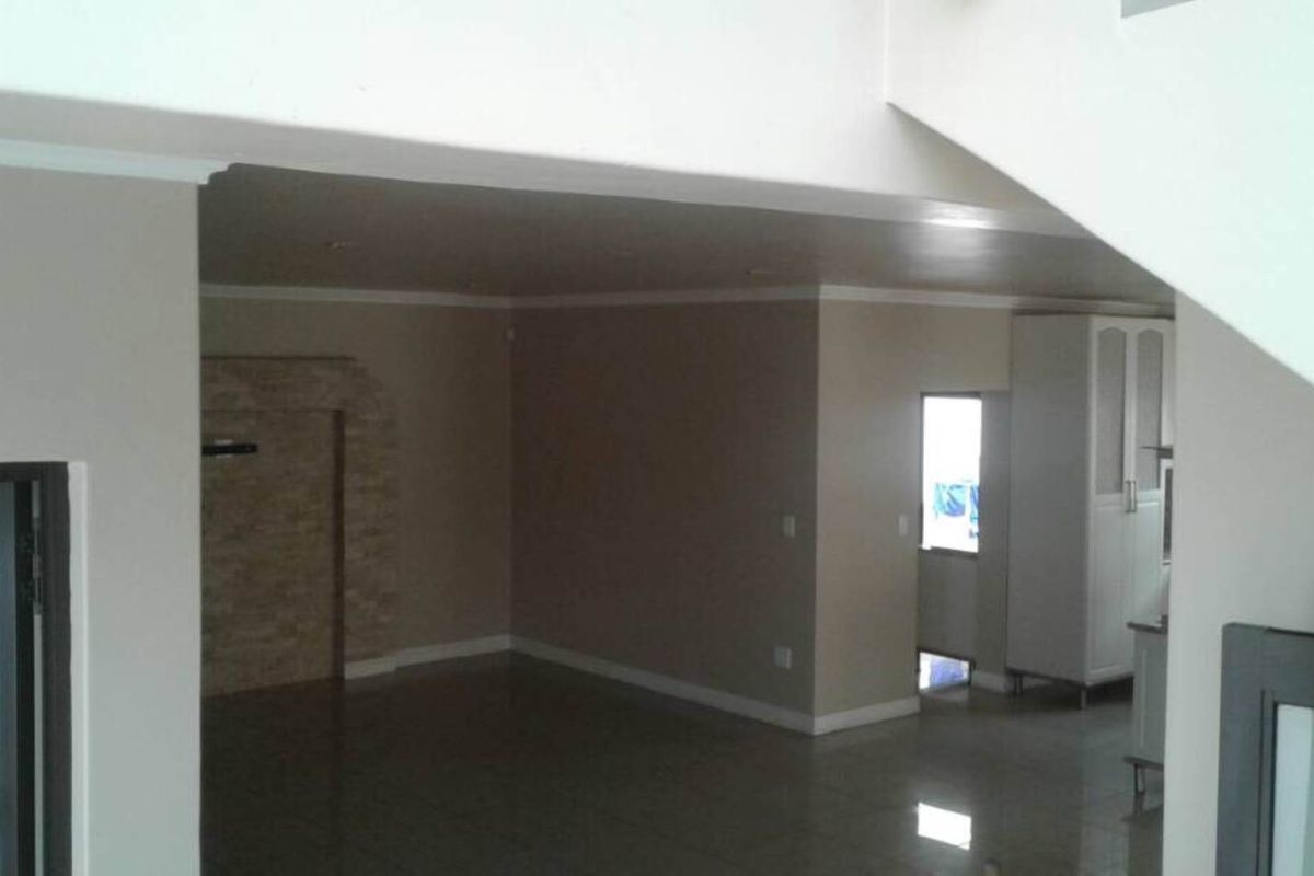 FOR SALE - 3 BEDROOM HOUSE IN LONG BEACH,WALVIS BAY - Photo 4