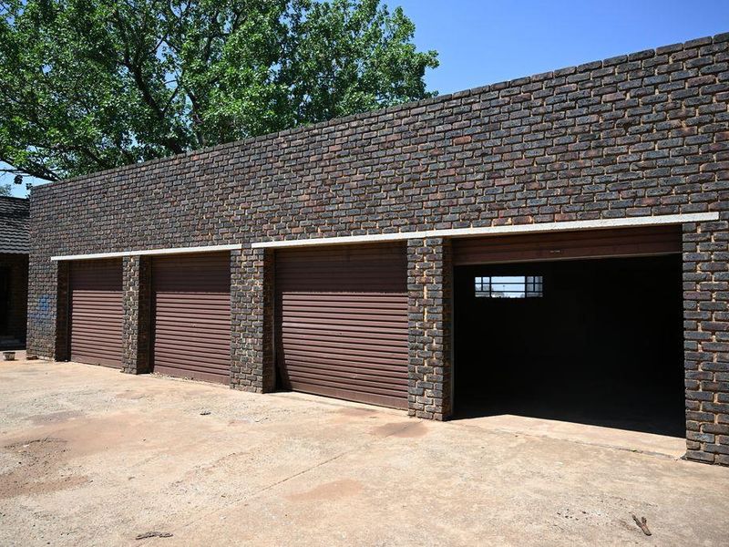 Prime 2-Hectare Property with Dual Residences, Outbuildings, and Commercial Potential - Photo 7