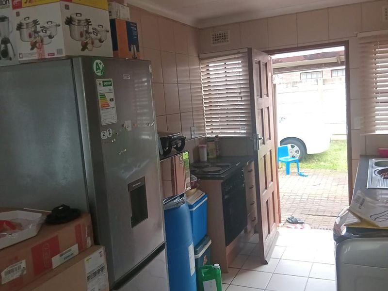 3 Bedroom House In Midrand Village - Photo 6