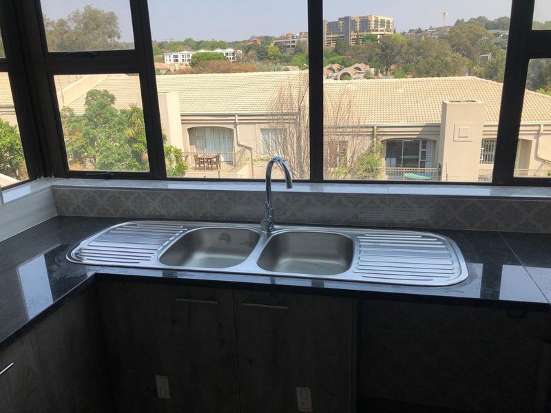 UNFURNISHED 3 BEDROOMS - Photo 9