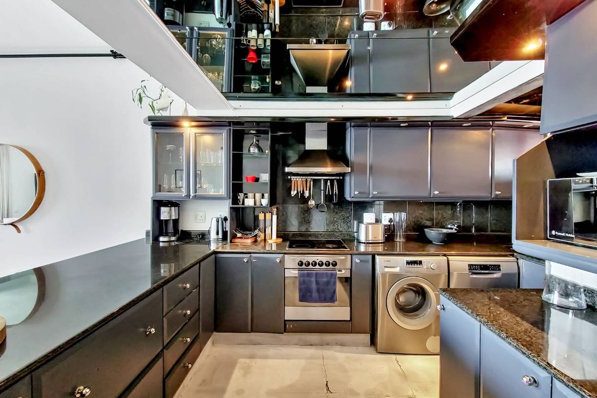 Loft with Views & Endless Amenities - Photo 4