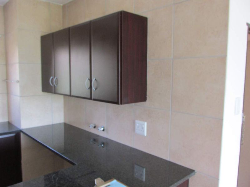 2 BEDROOM FLAT TO RENT IN CENTURION - Photo 4