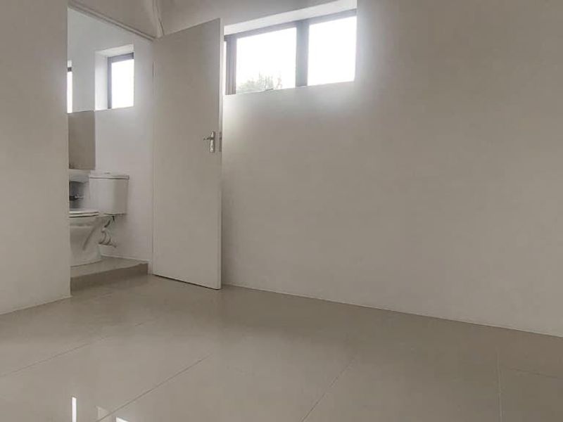 Modern Cottage for Rent: Newly Renovated and Ready for Occupation - Photo 3