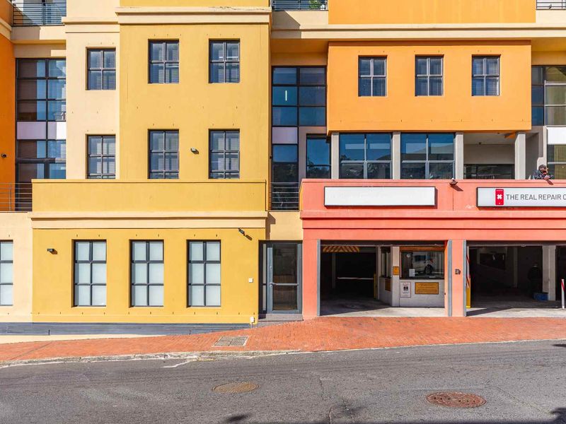 CBD PERIPHERY OFFICE TO LET - Photo 9