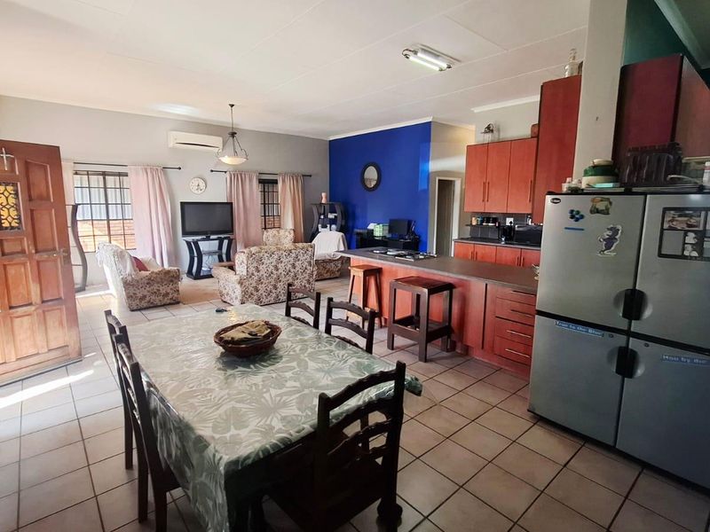 Spacious, Secure & Ready to Welcome You Home - Photo 4
