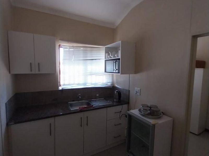 Office to rent Windhoek West - Photo 8