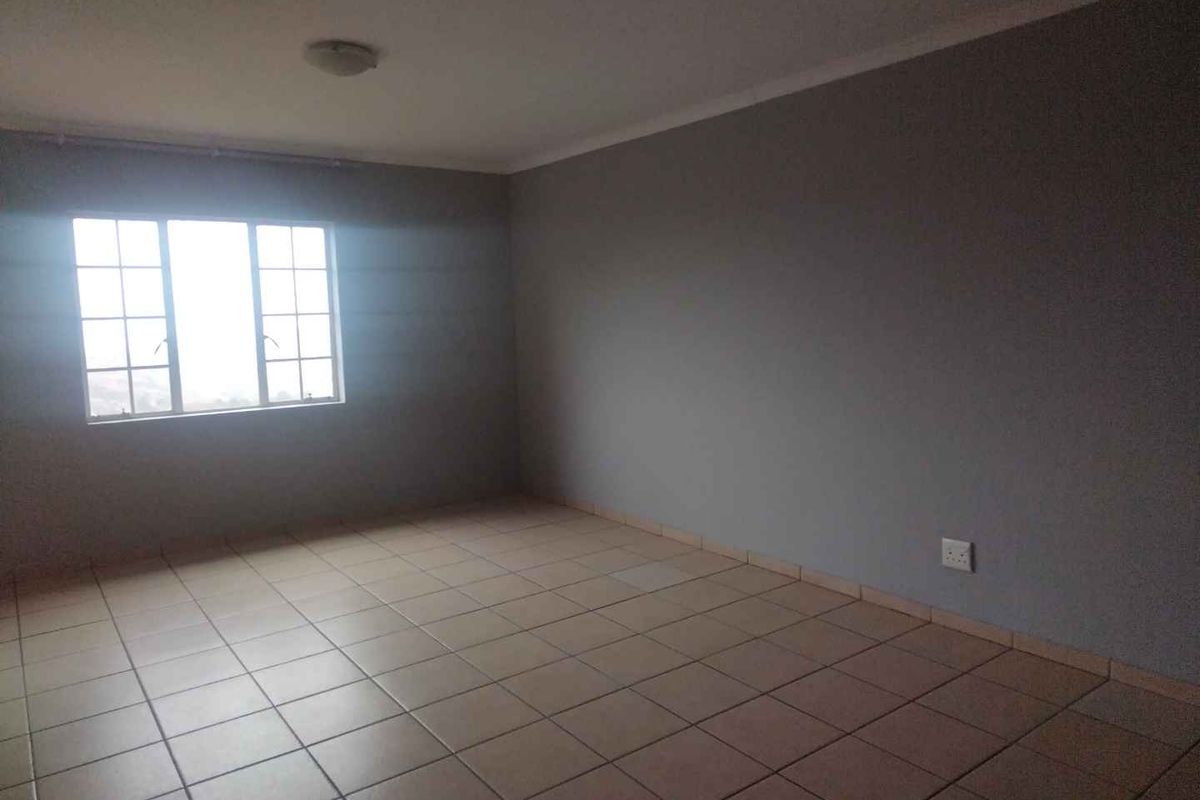 Beautiful 2-Bedroom Home in the Sought-After Area of Forest Hill - Photo 4