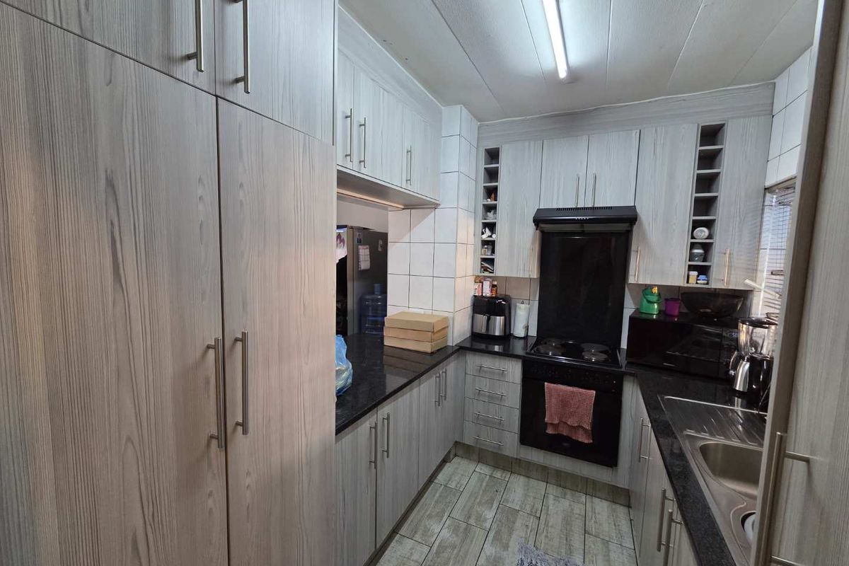 Your Perfect Duplex Starts Here - Photo 3