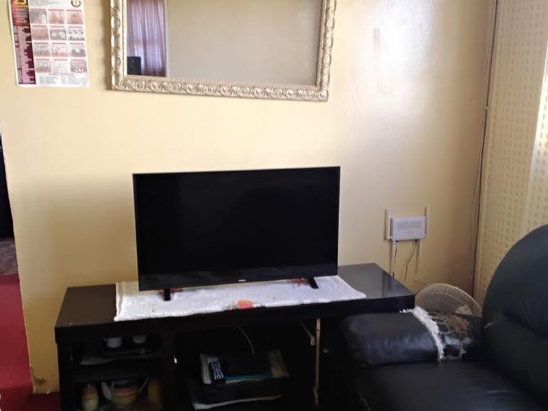 3-Bedroom Home for Sale in Kwanobuhle, Uitenhage - Photo 5