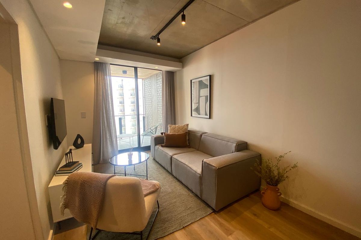 Lovely furnished 2 bedroom in Station House - Photo 4