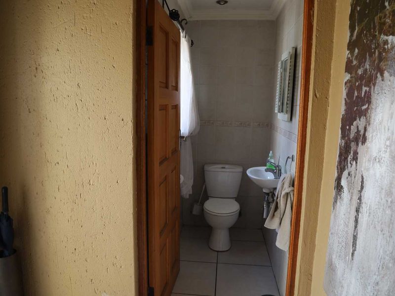 Beautiful Double Story Home waiting for you - Photo 2