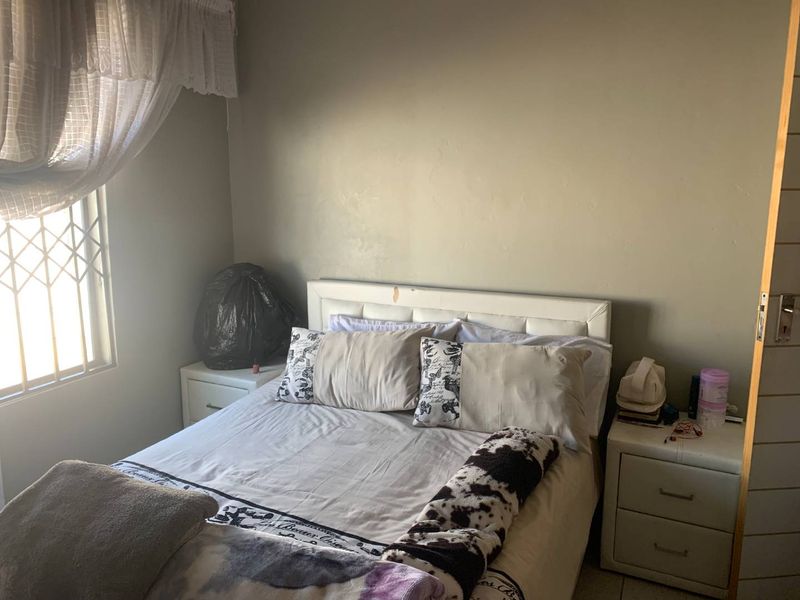 Perfect Blend: Comfort, Space & Location! - Photo 8