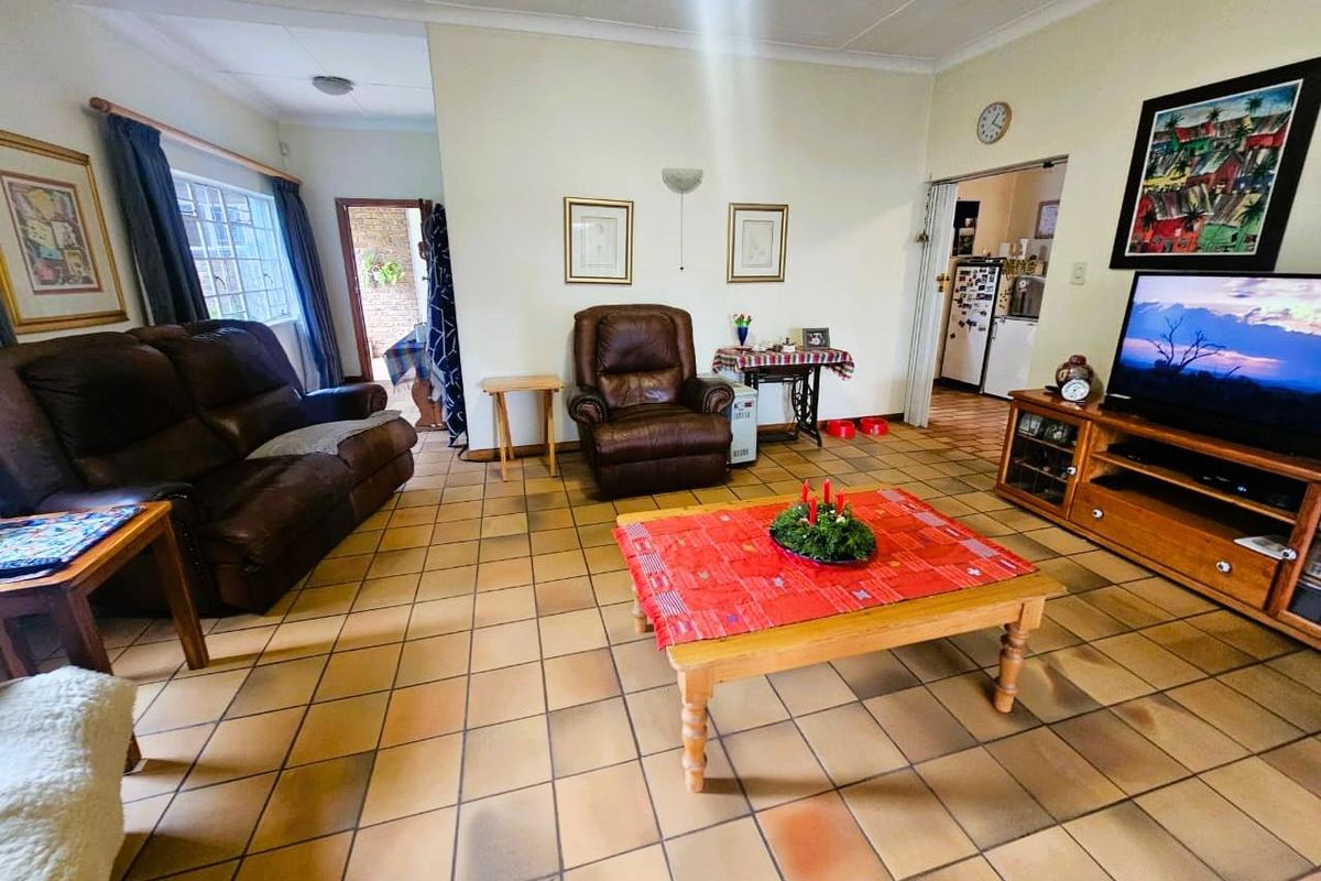 Spacious Family Home in Prime Rietondale - Photo 4