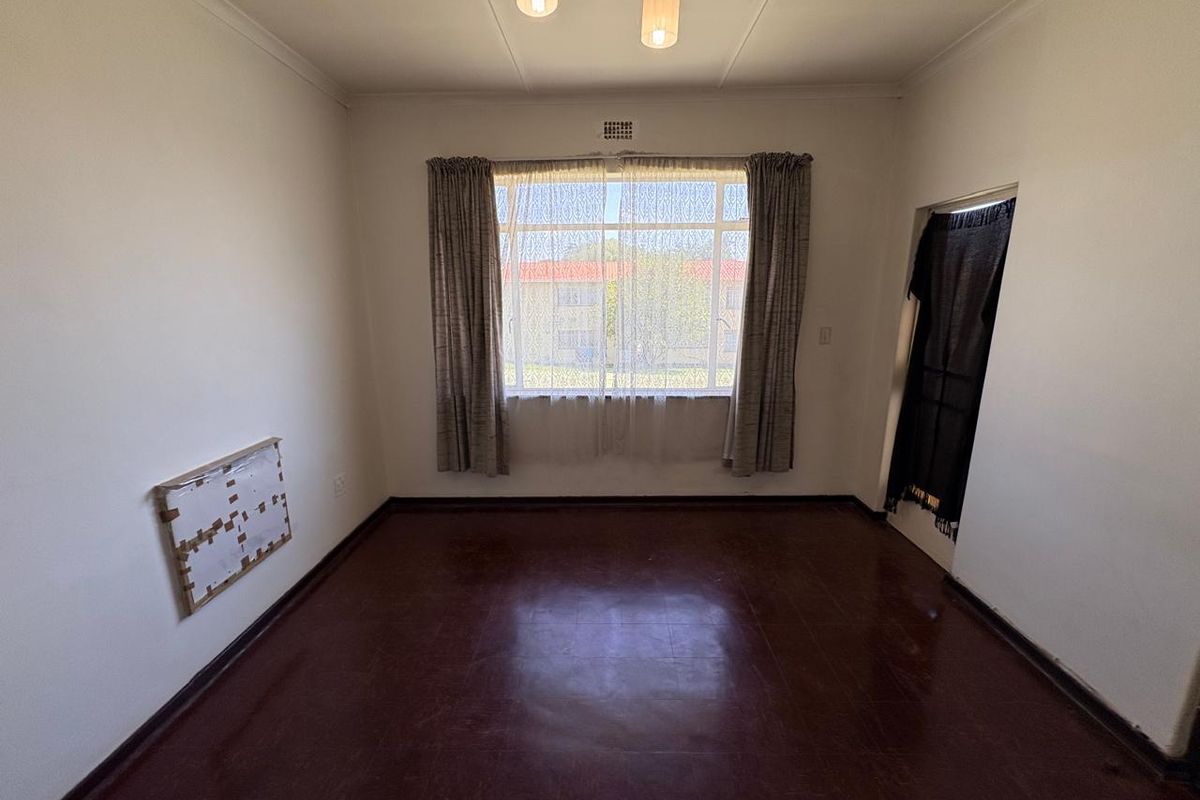 Neat and Practical First‐Floor Apartment in Bellavista - Photo 3