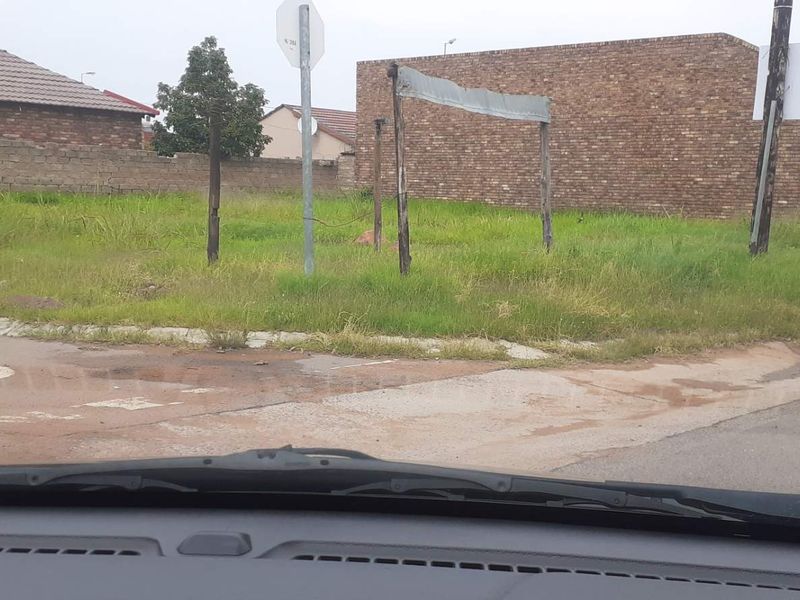 HUGE VACANT LAND FOR SALE - Photo 10