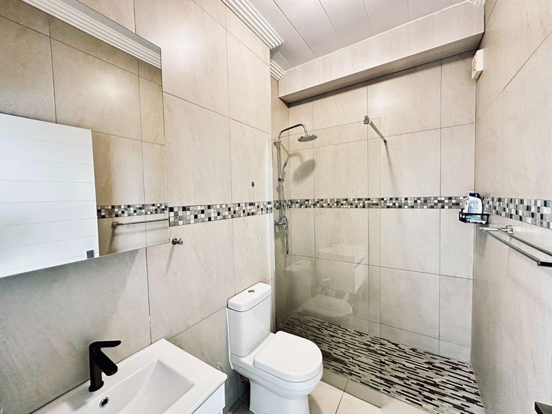 2 Bedroom Apartment TO LET in Kleine Kuppe - Photo 6