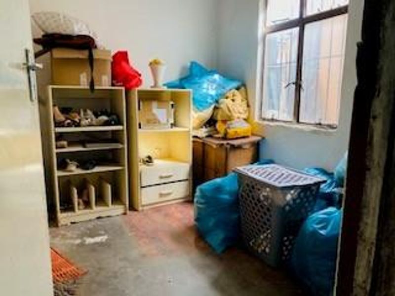 2 Bedroom Home in Velapi Crescent, Nonqubela, Khayelitsha - Photo 9