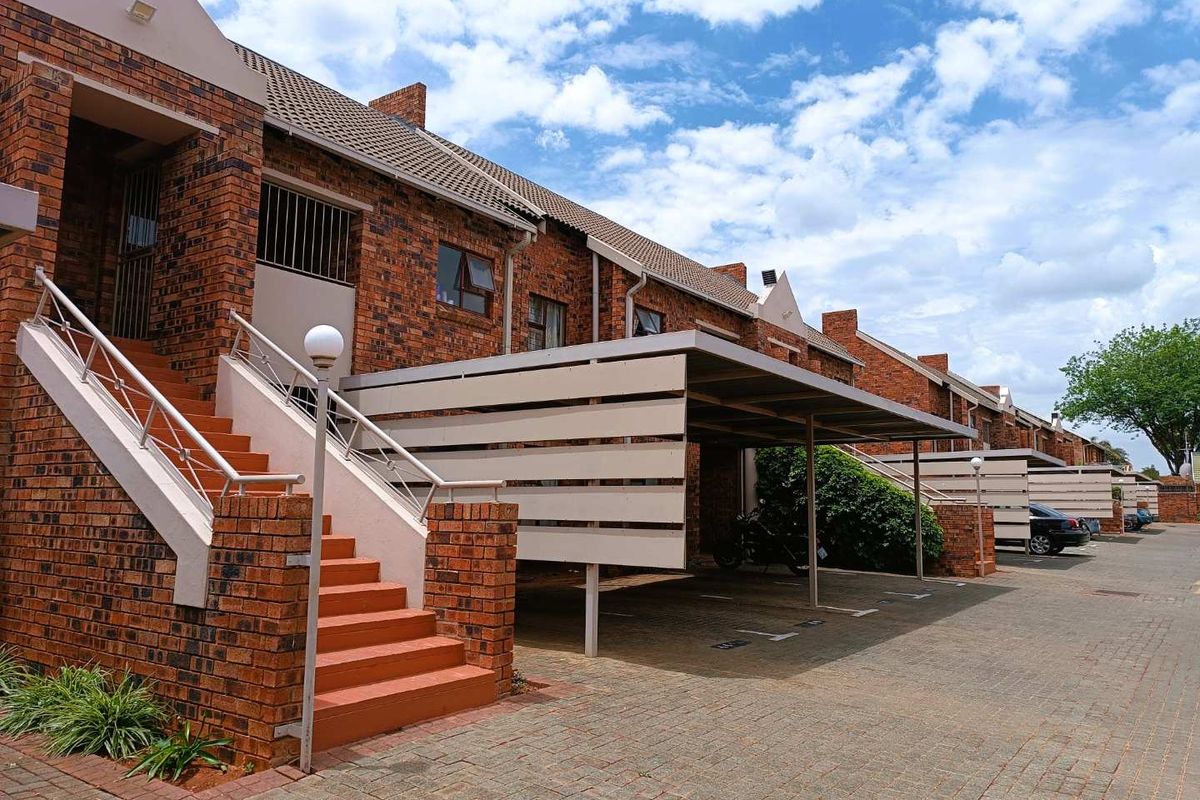 Freshly polished, ready for first-timers and smart investors - Photo 3