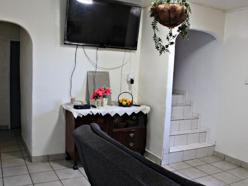 3 Bedroom Family Home For Sale - Photo 5