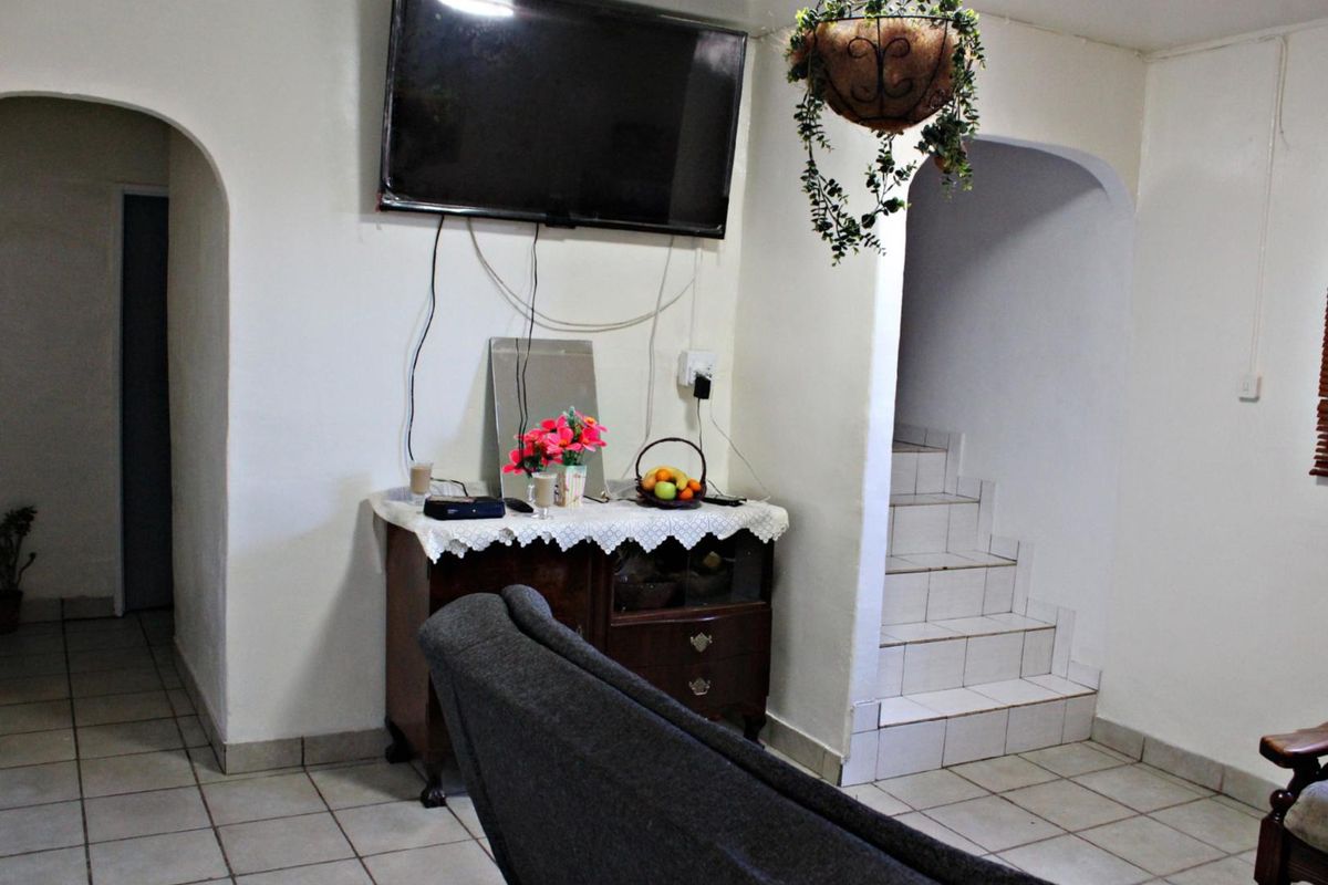 3 Bedroom Family Home For Sale - Photo 5