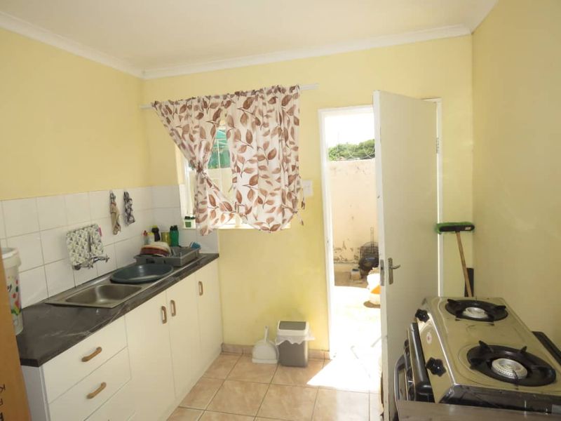 TOWNHOUSE FOR RENT IN MILLENNIUM,  RUNDU - Photo 2
