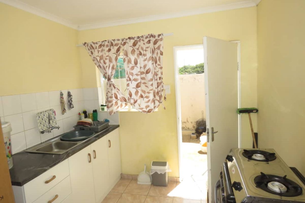 TOWNHOUSE FOR RENT IN MILLENNIUM,  RUNDU - Photo 2