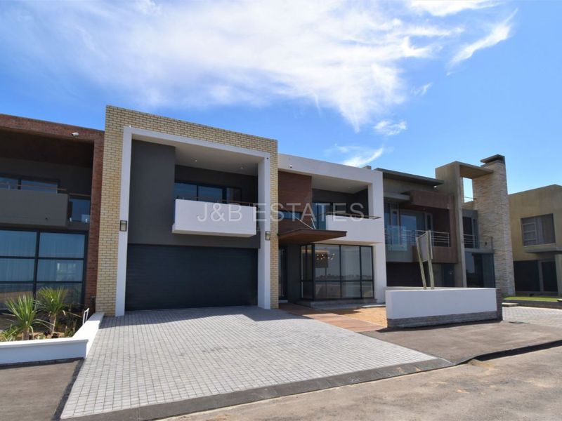 PRIME LAGOON FRONT LOCATION - Photo 2