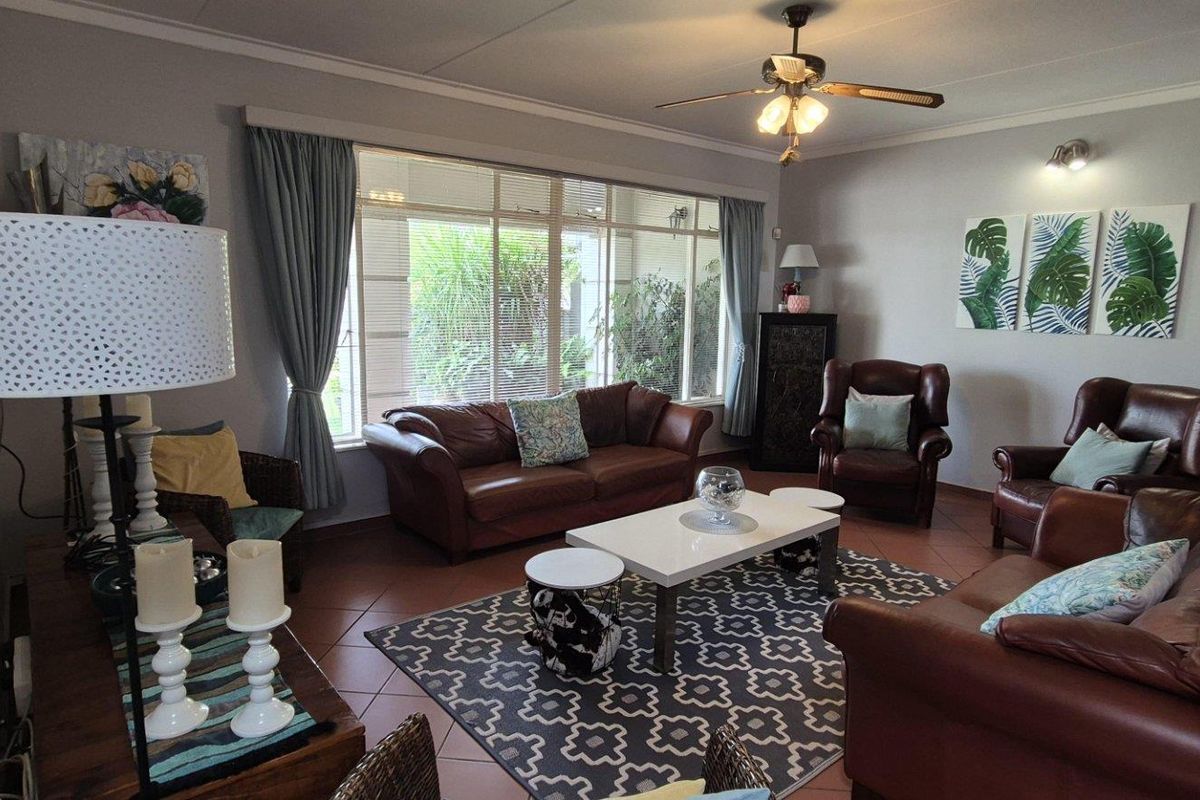 STUNNING FAMILY HOME FOR SALE IN ACADEMIA - Photo 2