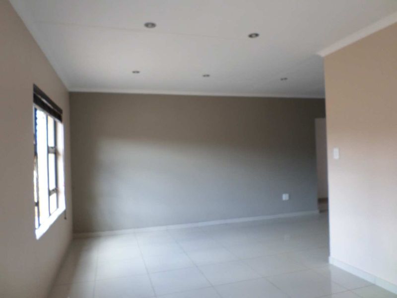 Investor's dream -Tenanted units ready for portfolio Growth! - Photo 9