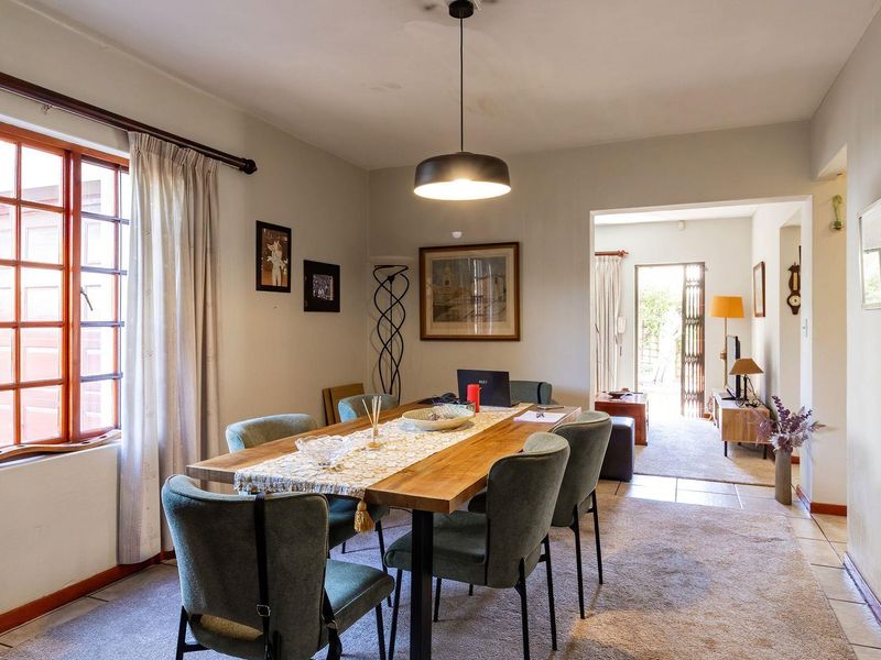 Newly Renovated 3 Bedroom Townhouse with Spacious Living Areas - Photo 6