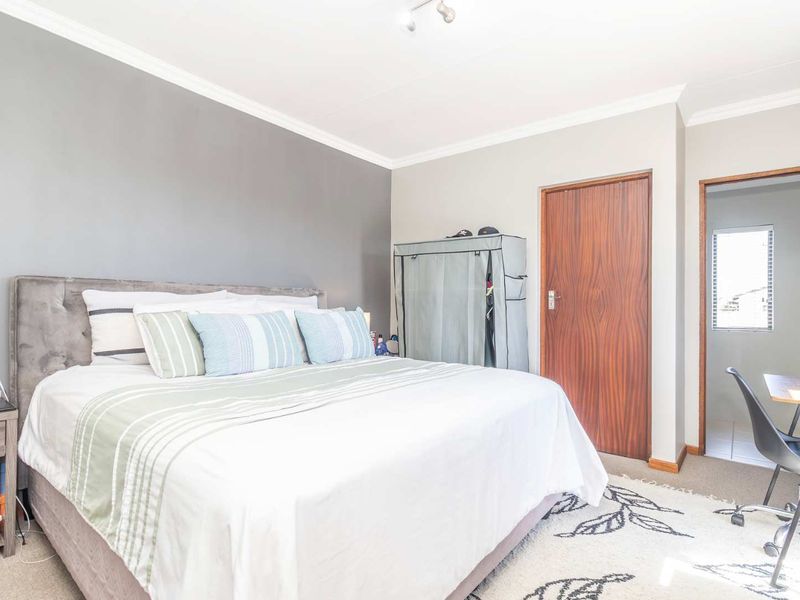 Warning: One viewing and you’re moving in! - Photo 10