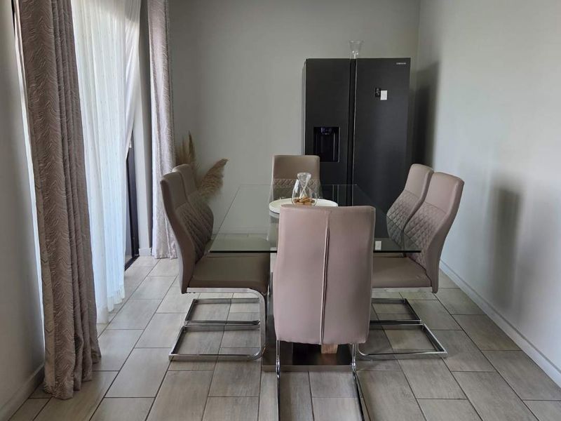 3 BEDROOM MODERN APARTMENT IN ALBERTON NORTH - Photo 6