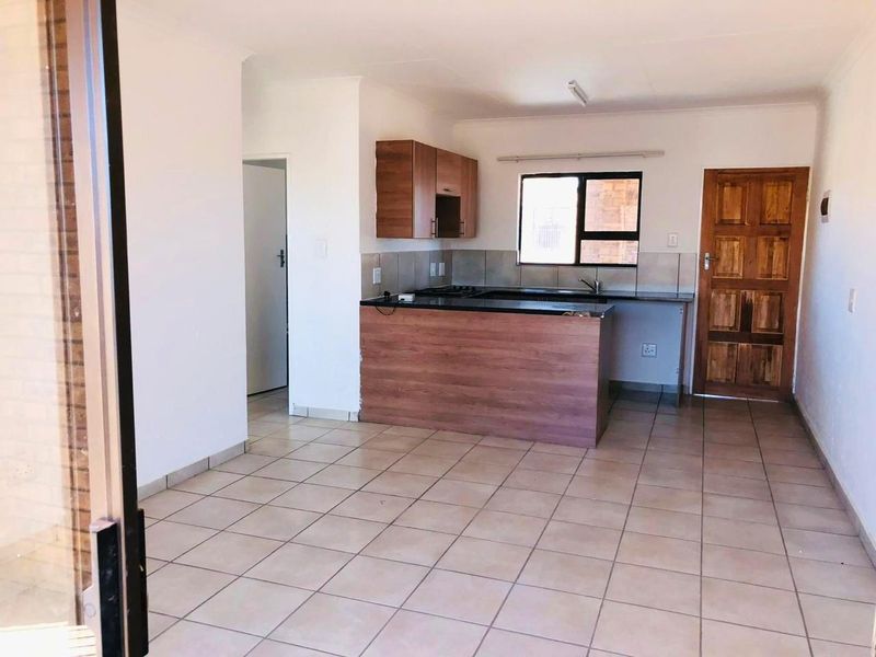 Move In and Start Living - Photo 4