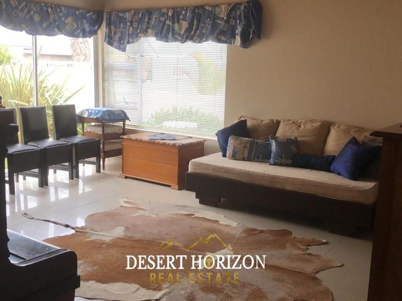 Erongo ,Hentiers Bay | Coastal Home for sale - Photo 2