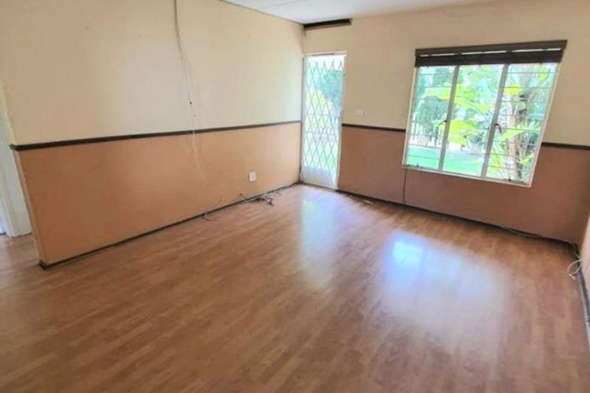 2 Bedroom ground floor unit for sale - Photo 2