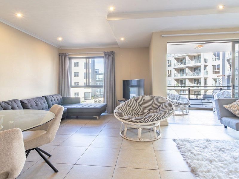 New Listing: Luxury Apartment in Prime Location! - Photo 9