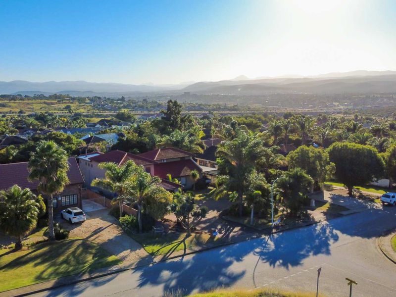 4 Bedroom 3 Living Room Spacious home in Winterhoek Park, Uitenhage, Eastern Cape - Photo 9