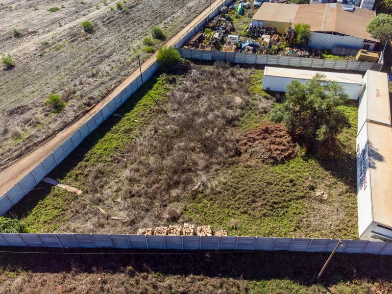 Create your dream off-the-grid home on this spacious rural property in the highly sought-after Joostenbergvlakte - Photo 4
