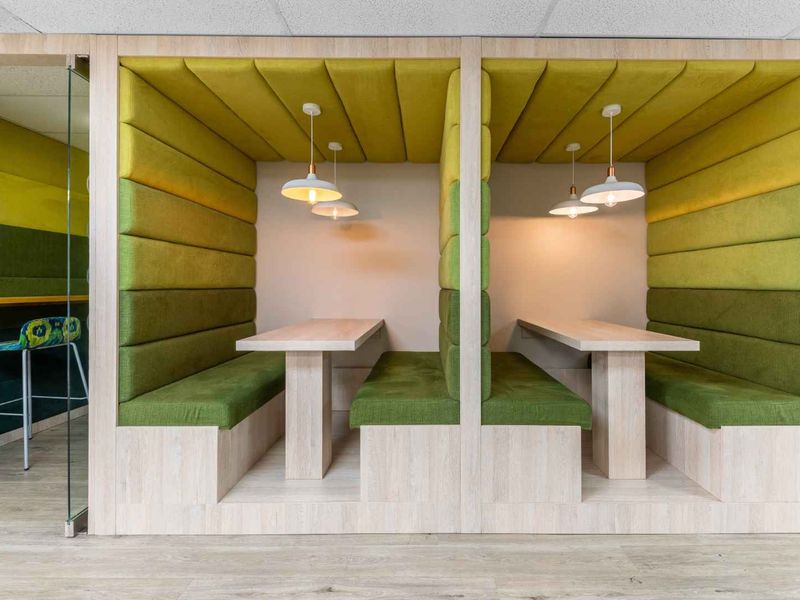 Workspaces, services and support to help you work better in Regus Paarl - Photo 3