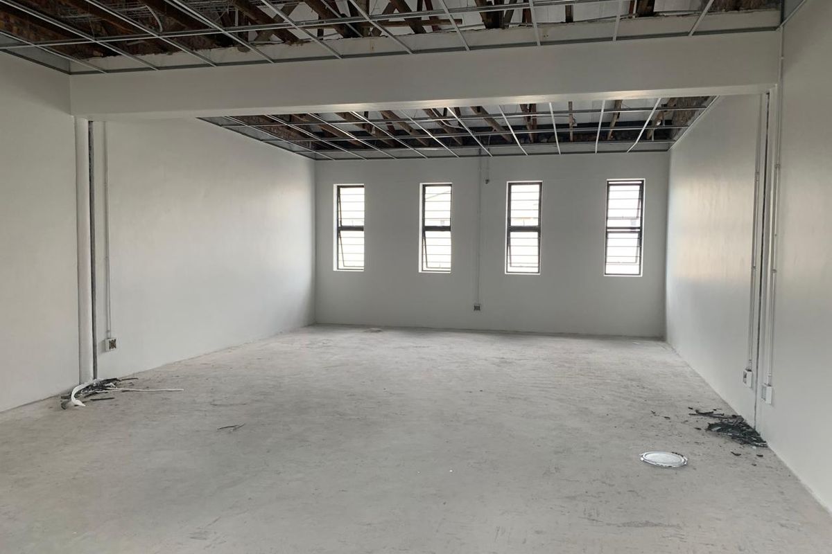 Unique 1ST Floor Opportunity - Act Fast - Photo 4