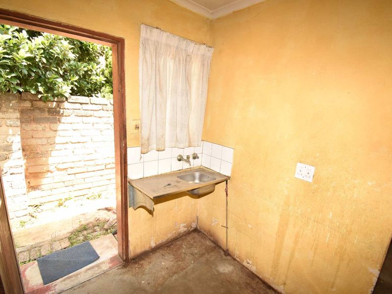 Bring Your TLC - Photo 8