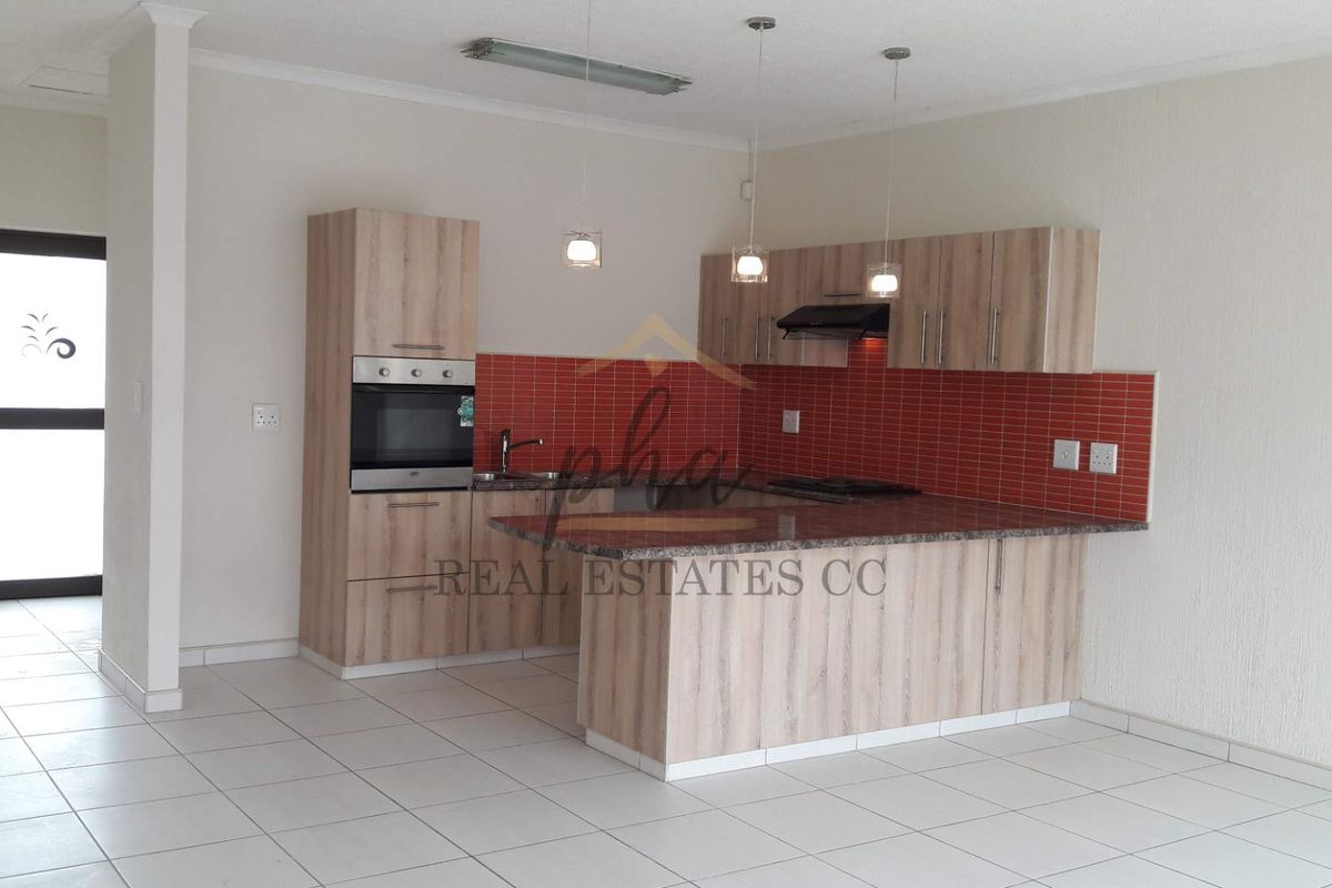 Cosy 3 bedroom Townhouse for sale in Meersig, Walvis bay selling for N$1 360 000.00 - Photo 3
