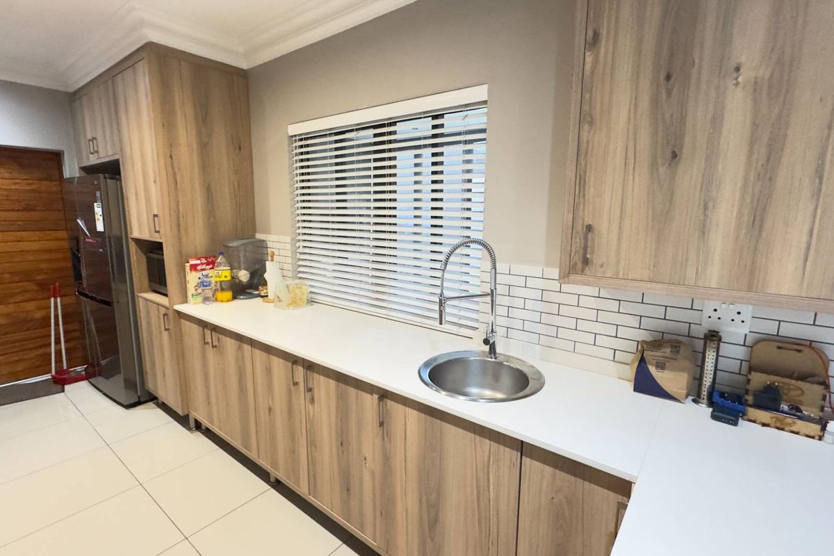 Elevated and Luxurious Living in Wild Olive Estate - Photo 4