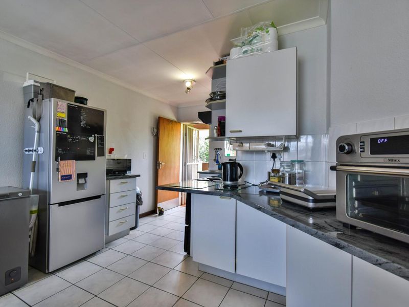 WHY RENT ? INVEST ! - Photo 7