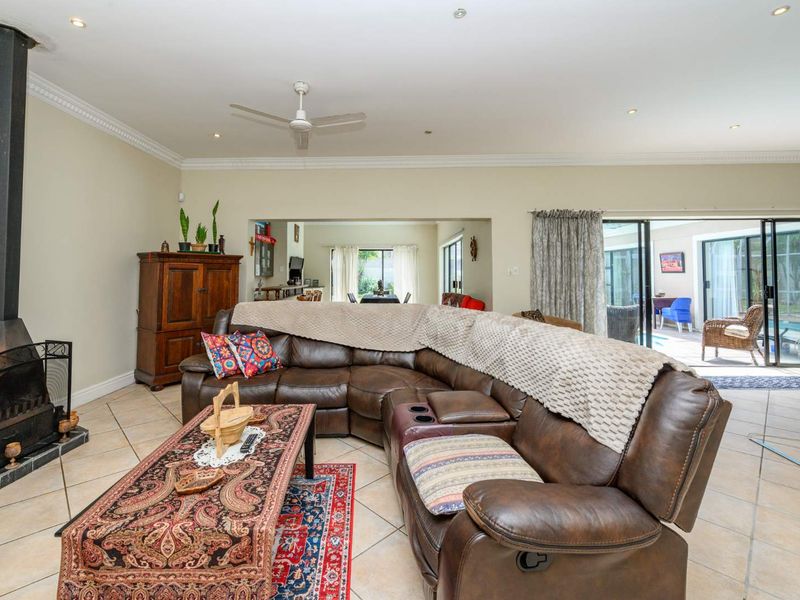 Magnificent, neat, spacious 4 Bed PLUS Study. Family Home. Serious Seller! Value for Money! - Photo 7