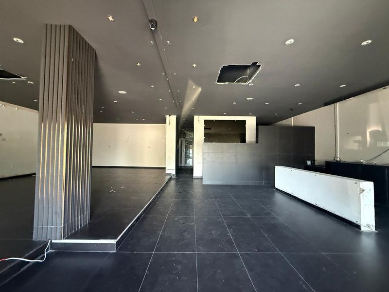 Restaurant Space Available Immediately in Parkmore - Photo 3