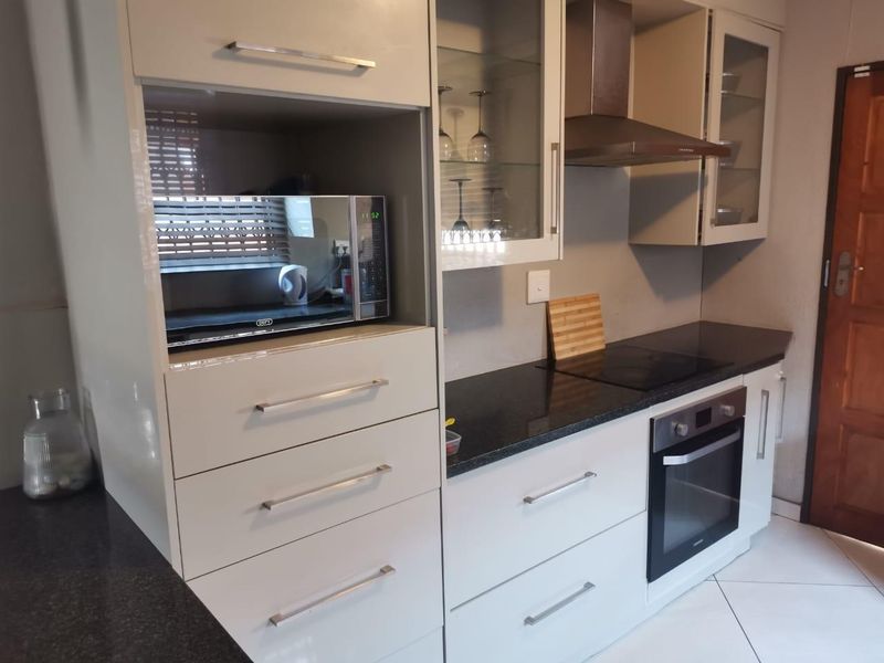 4 Bedroom House For Sale in Vanderbijlpark CE4 - Photo 6