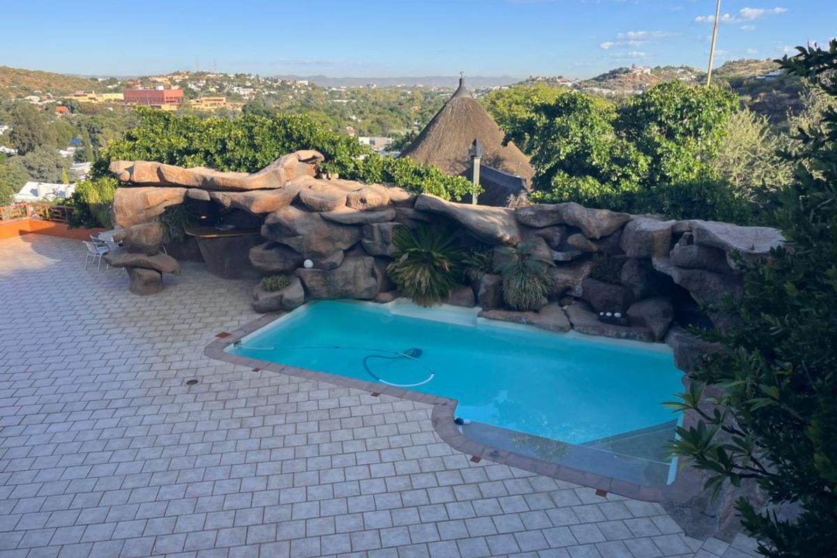 Prime Investment Opportunity | Boutique Hotel / AirBnB Potential - Photo 2