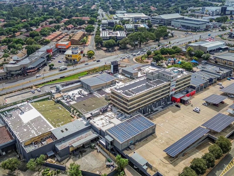 Commercial Property to Rent in Blackheath - Photo 2