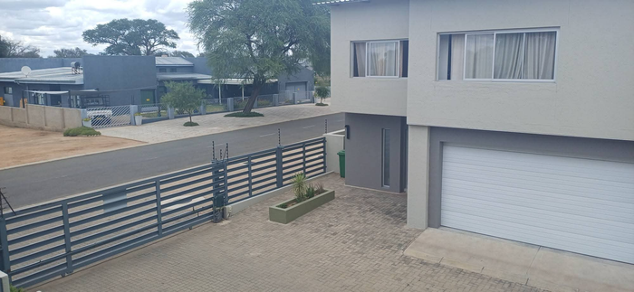 Property #2464728, Townhouse For Sale in Okahandja Central